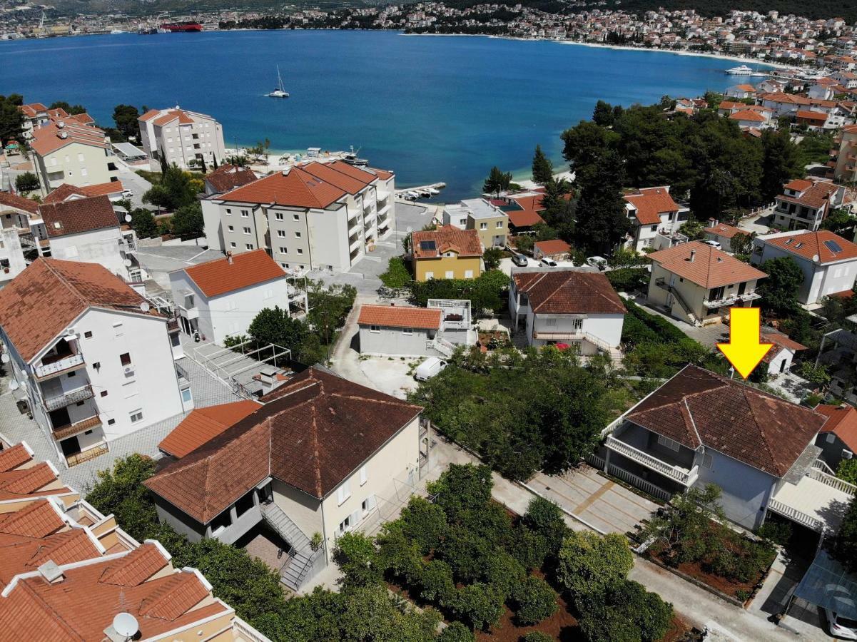 Flora Apartment Trogir Exterior foto
