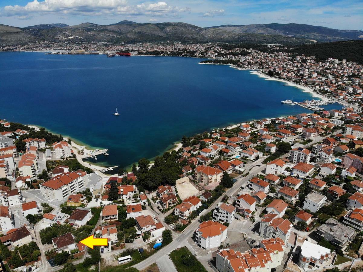 Flora Apartment Trogir Exterior foto